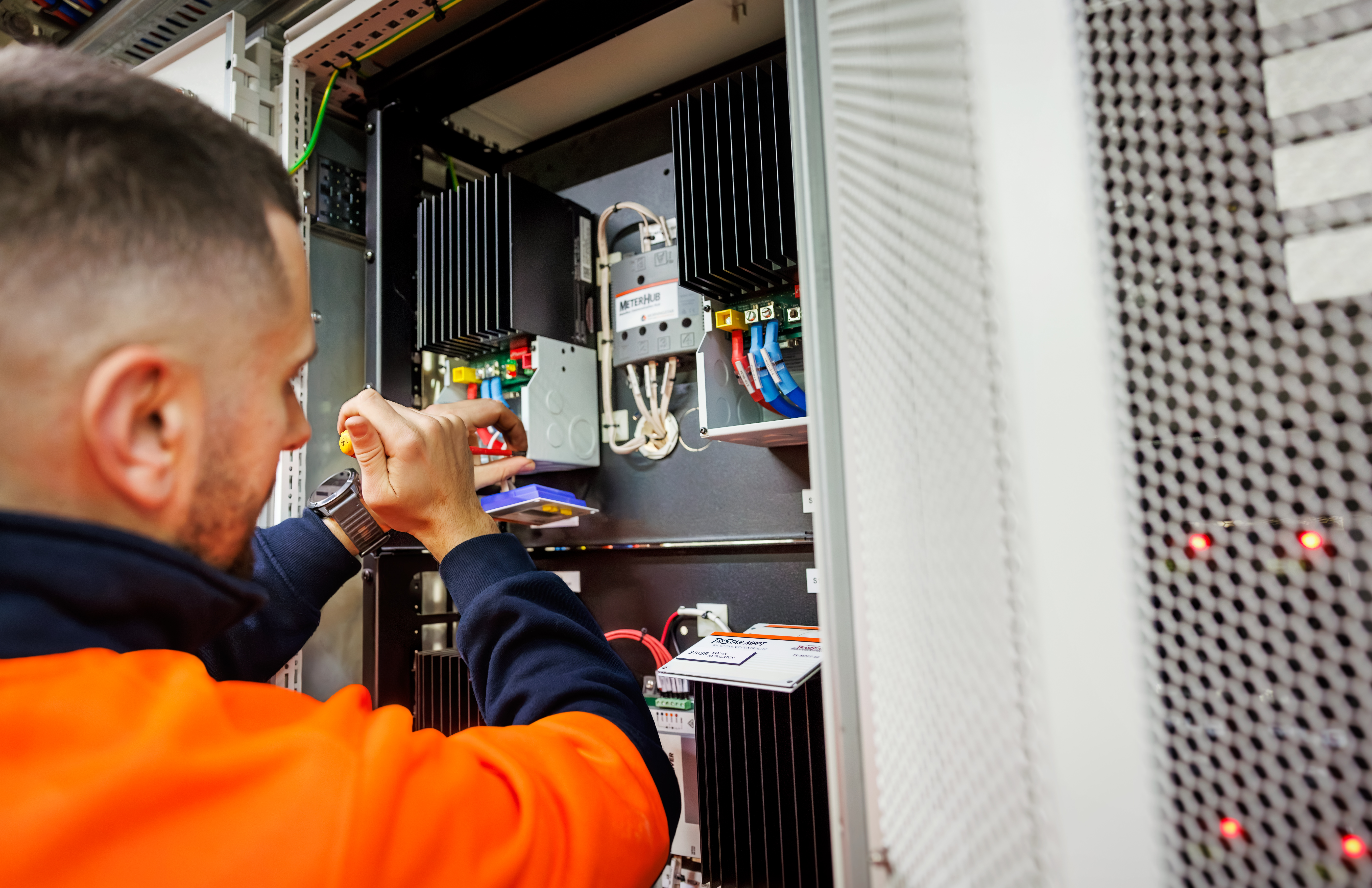 Commtel image Hybrid Power Systems